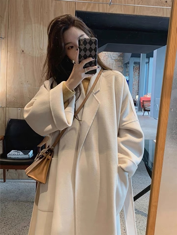 女裝雜款呢子大衣外套款式貨源多多批發(fā)價16元一件，可分貨，一手貨源歡迎代理15989663793