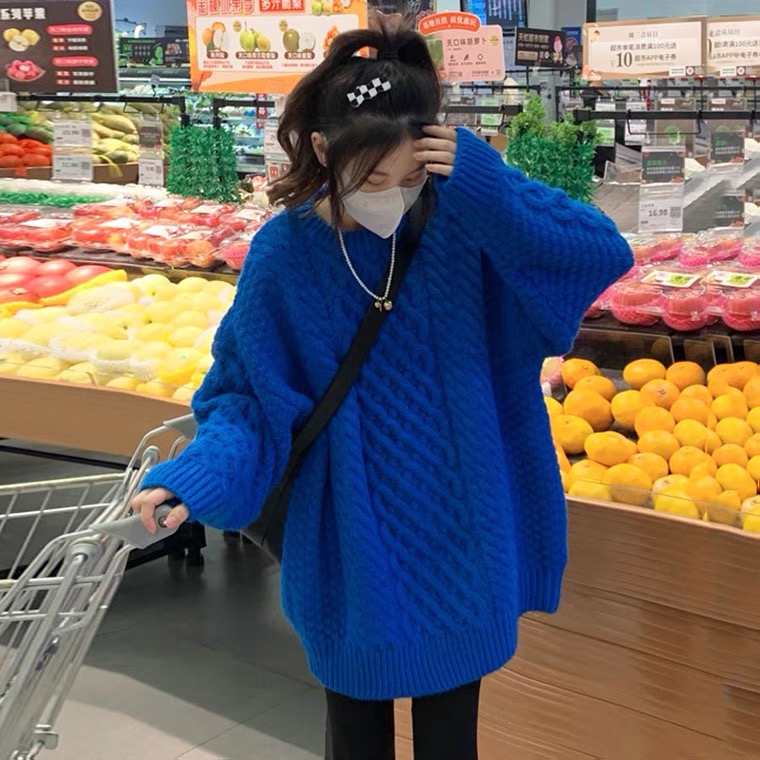 雜款厚女冬裝毛衣有貨處理全清價(jià)8元一件.可分貨，聯(lián)系電話微信18316681347