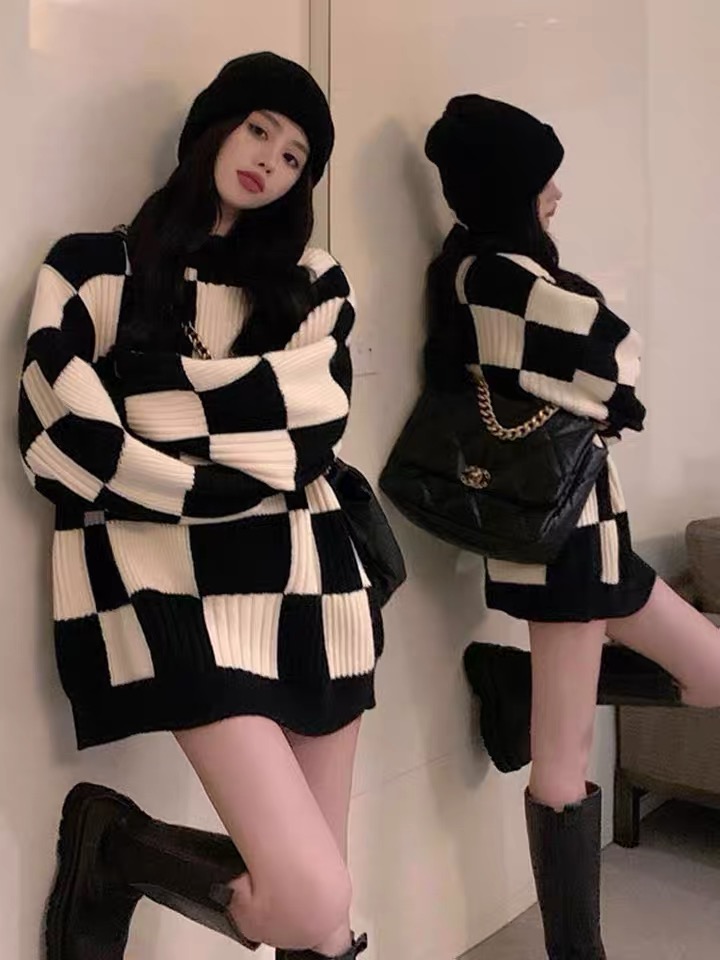 雜款厚女冬裝毛衣有貨處理全清價(jià)8元一件.可分貨，聯(lián)系電話微信18316681347
