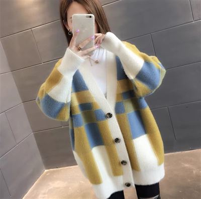 雜款女裝水貂絨外套款式貨源多多批發價16元一件，適合任何市場，掃一掃微信圖片二維碼