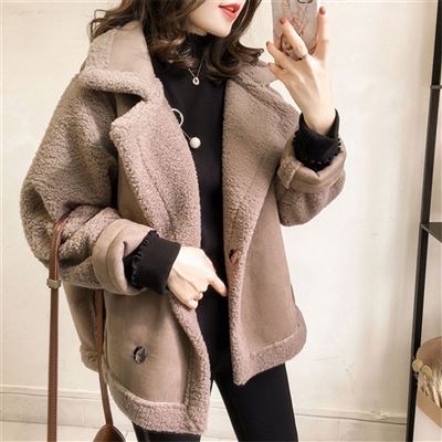 雜款女裝鹿皮絨外套款式貨源多多批發價17元一件，一手貨源歡迎代理，適合各大巿場，掃一掃圖片二維碼