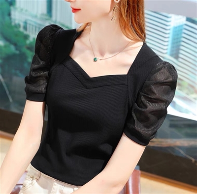 雜款女裝短袖全清貨價(jià)5元一件.可分貨，適合各類市場(chǎng)．聯(lián)系微信掃一掃圖中二維碼