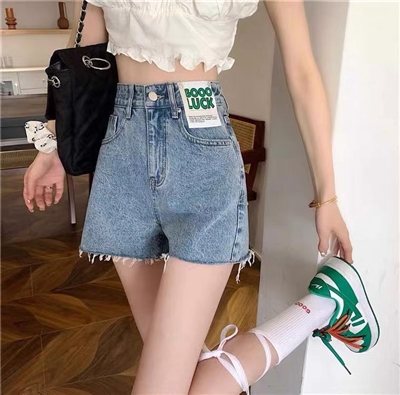 女裝雜款牛仔短褲量大從優